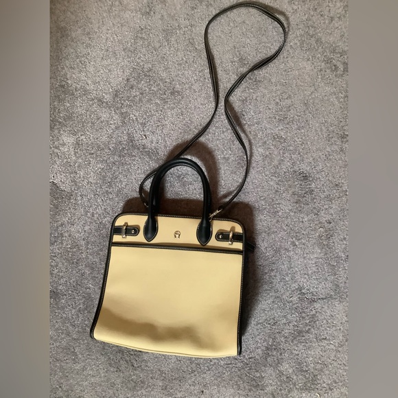 Eitienne Aigner canvas purse with black leather trim - Picture 2 of 5